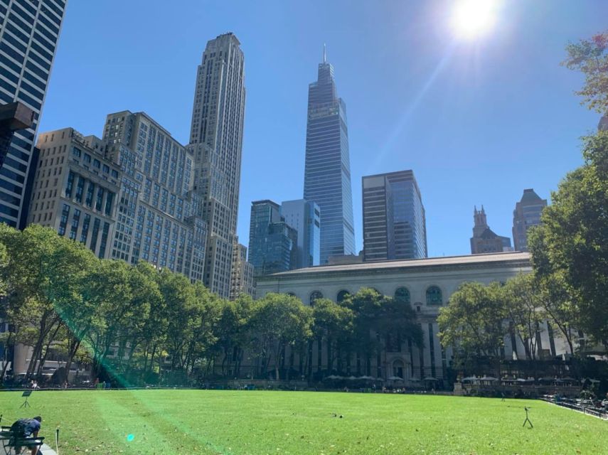 New York City: Art Deco and Architecture Landmarks Tour - 5th Avenue hidden favorite to Rockefeller Center finish