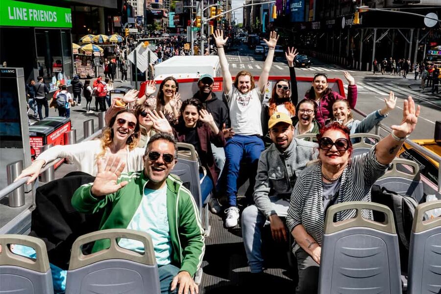 New York City: Attraction Pass with Must See Sights - Midtown Walking and Broadway Backstory: Seeing the City Up Close