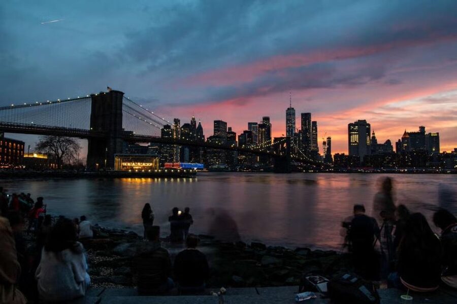 New York City: Brooklyn Bridge and Dumbo Walking Tour - Key moments to look forward to