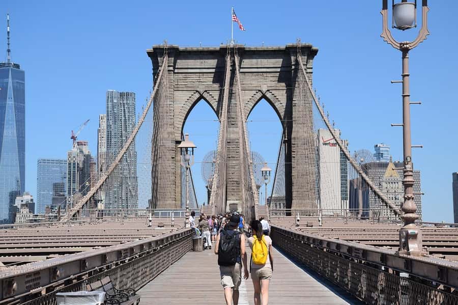 New York City: Brooklyn Bridge and Manhattan Guided Tour - York Street start: the easy setup for a 3 hour walk