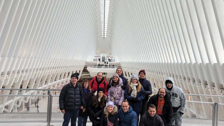 New York City: Brooklyn Bridge and Manhattan Guided Tour - Dumbo and the Manhattan Bridge photo stop you’ll actually use