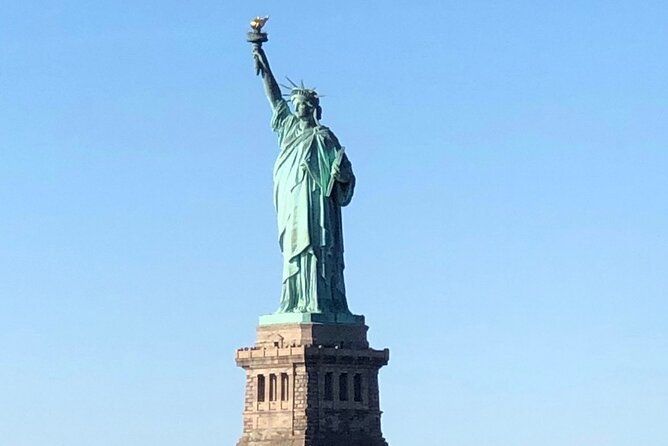 New York City bus and boat tour - Times Square to Washington Square Park, what you really stop for
