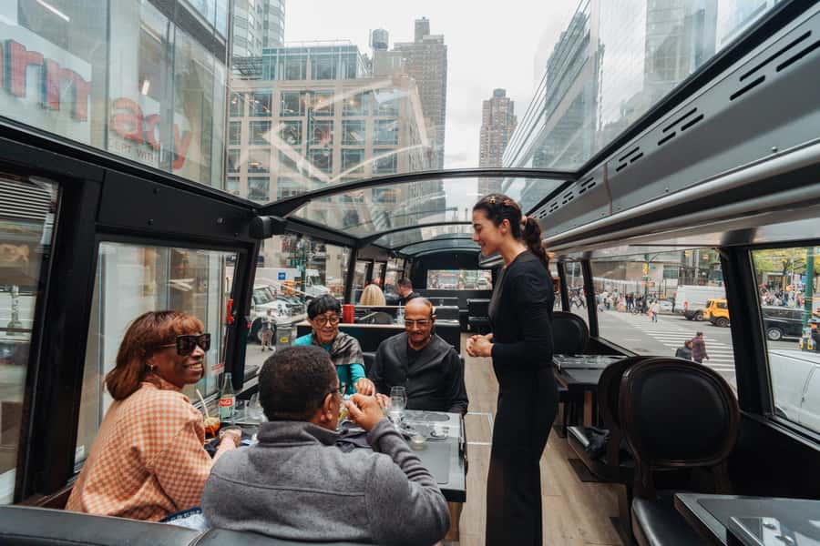 New York City: Bustronome Gourmet Dinner Tour - App guide: turning views into context without extra work