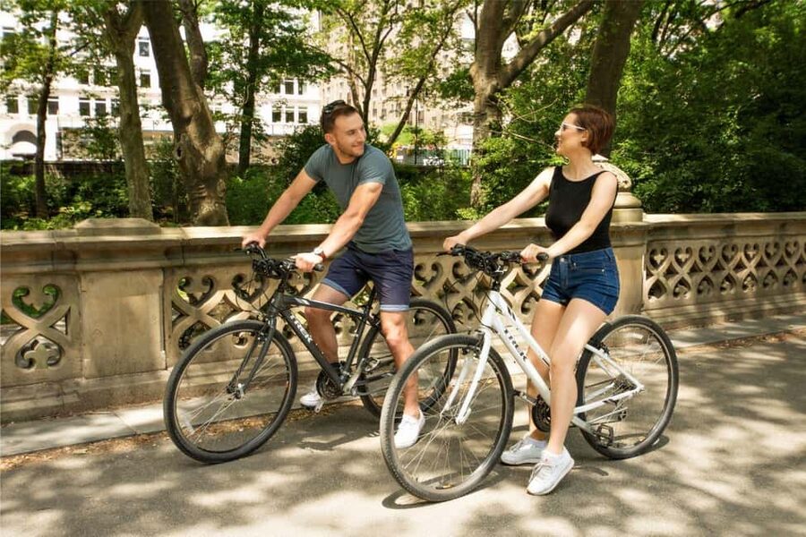New York City: Central Park Bike Rental - Best seasons and the kind of Central Park day this creates
