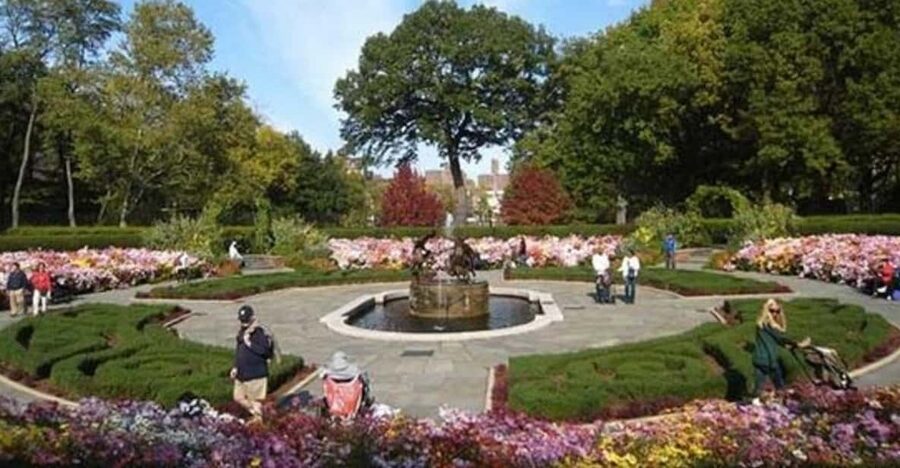 New York City : Central Park Walking Tour With A Guide - What “private and exclusive” means for your experience