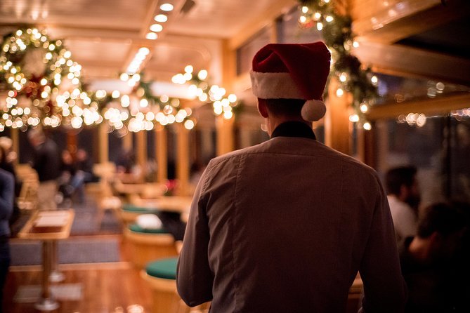 New York City Cocoa and Carols Holiday Cruise - Boat Comfort: Heated Salon, Assigned Tables, and Cozy Seating