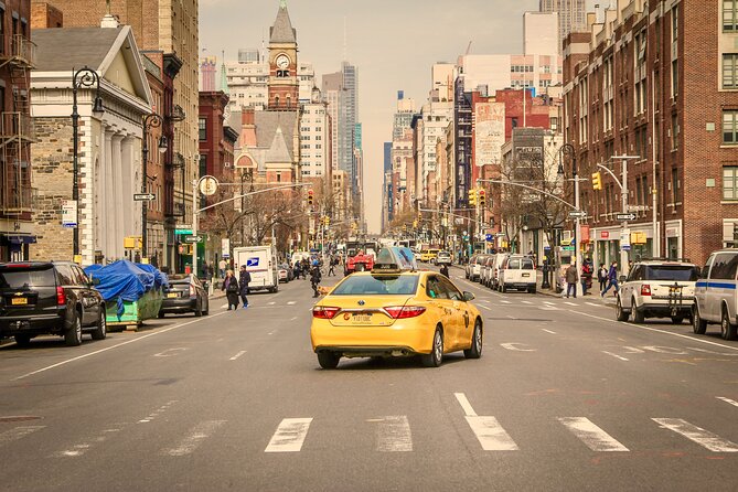 New York City Custom Private Tour with a Local Guide - Meeting point at Union Square, and why it helps you