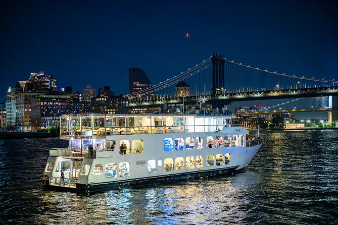 New York City Dinner Cruise on Luxury Yacht with Live Music - Key Things To Know Before You Go