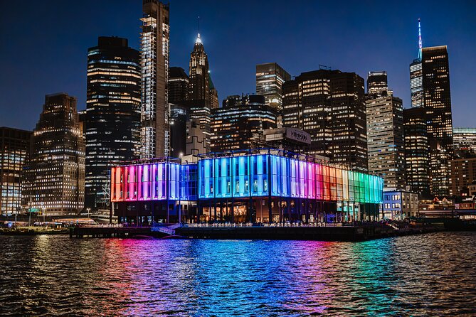 New York City Dinner Cruise on Luxury Yacht with Live Music - Service Levels: Friendly Crew, But Don’t Count On Perfect