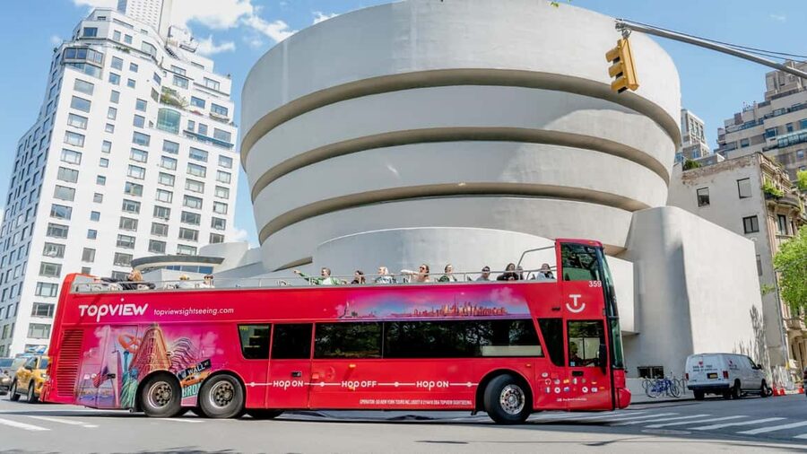 New York City: Discover Pass with Hop-on Hop-off Bus Tour - The hop-on hop-off buses: the fastest way to get your bearings