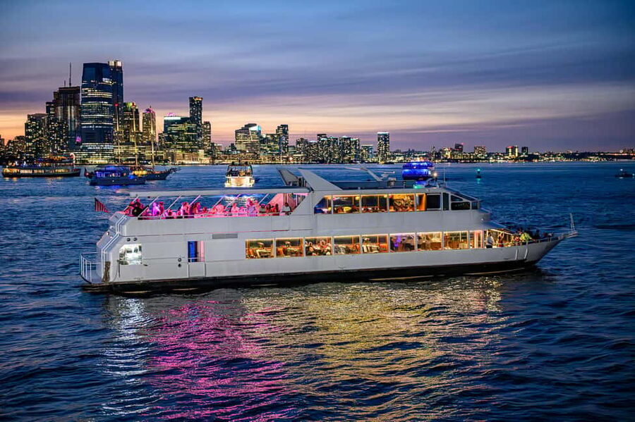 New York City: Gourmet Dinner Cruise with Live Music - Why This 3-Hour Dinner Cruise Feels Worth It