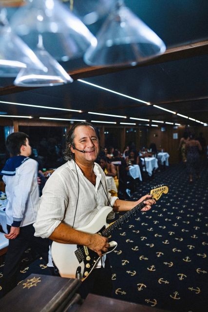 New York City: Gourmet Dinner Cruise with Live Music - Pier 36 and Getting On Board Like a Pro