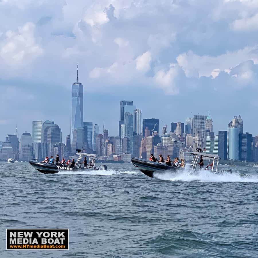 New York City: Harbor Speedboat Tour - Seats, photos, and motion tips: ride smarter