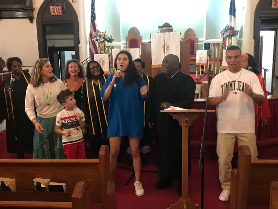 New York City: Harlem Gospel Live Music Concert - Getting the Most From the Experience (Even If You’re Just Watching)