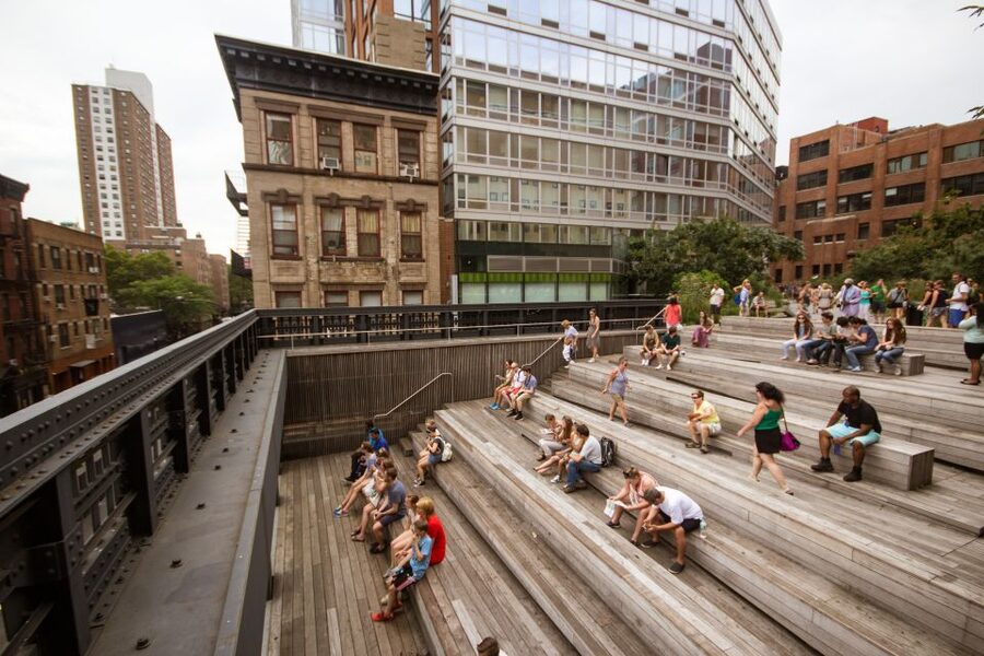 New York City: High Line and Greenwich Village Combo Tour - Meet on 30th Street, Then Head Straight Into Chelsea and Meatpacking