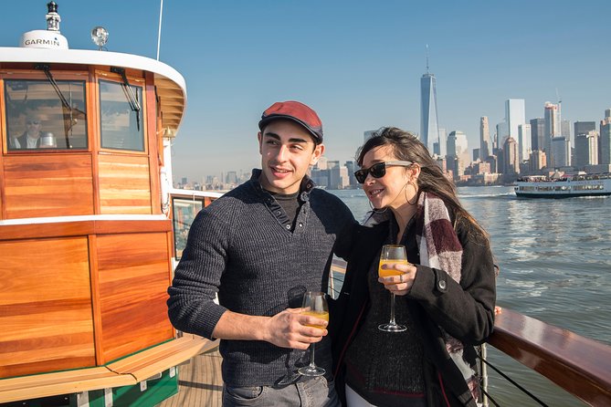 New York City Holiday Brunch Cruise on Classic Boat - The Cruise Route: Landmarks You Actually Recognize