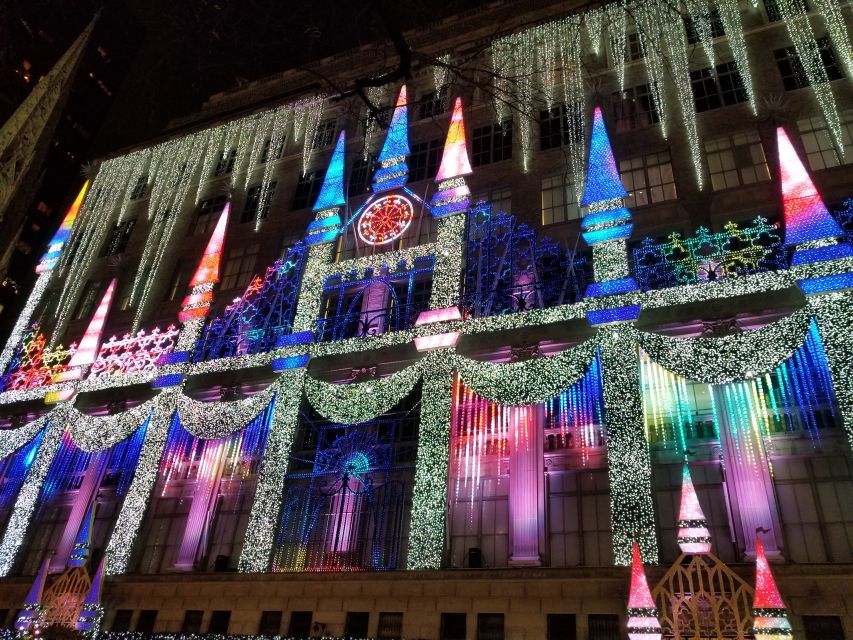 New York City: Holiday Lights Extravaganza Walking Tour - What to Bring for 4 Hours in Cold December Conditions
