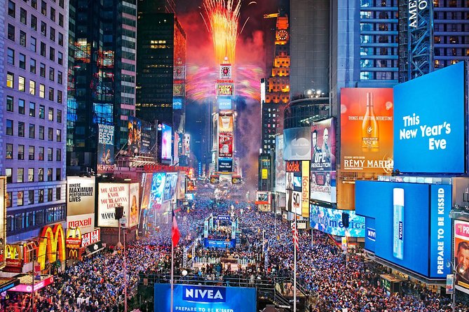 New York City Holiday Lights Tour - Times Square at the start: where the lights do the talking