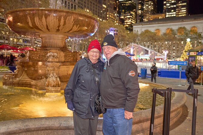 New York City Holiday Movie Sites and Lights Bus Tour - Guides, Humor, and Why the Personality Matters