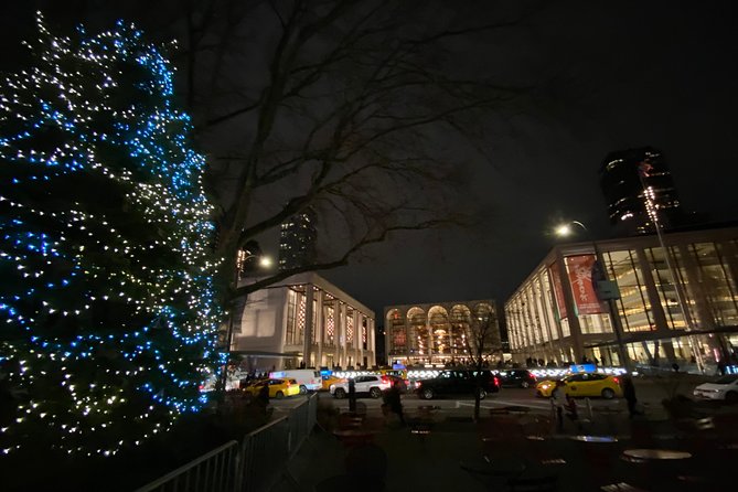 New York City Holiday Movie Sites and Lights Bus Tour - Central Park West to Lincoln Center: Photos, Festive Trees, and Quick Windows