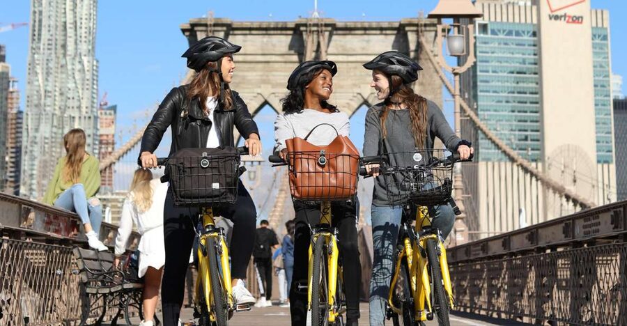 New York City: Lower Manhattan Bike Rentals - A Practical 1-Hour Plan: Brooklyn Bridge Views and Back