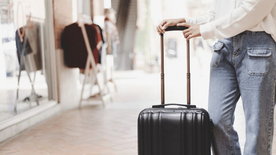 New York City: Luggage Storage - Pickup When You Need It: The 07:00-23:00 Window