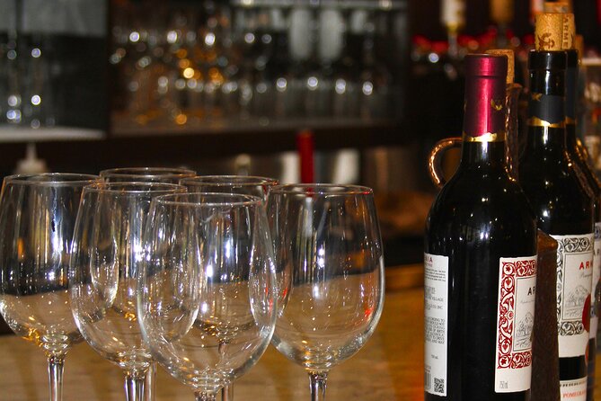 New York City Private Vintage Car Tour and Wine Tasting - A few small risks to manage before you show up