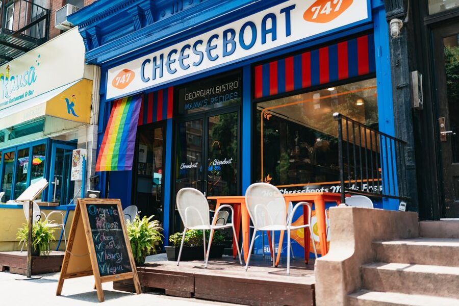 New York City's Hell's Kitchen: Walking Food Tour - Practical tips for a smoother day (and a fuller belly)