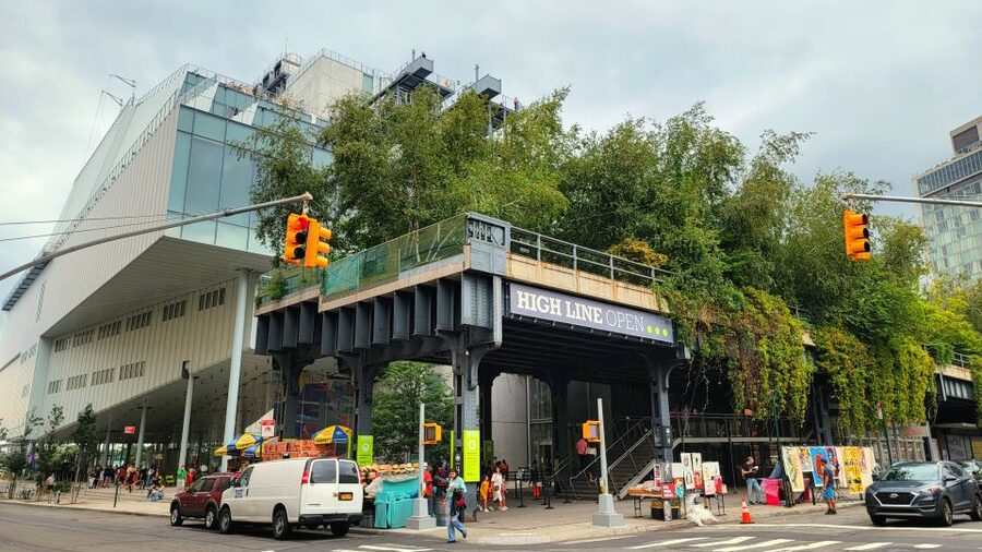 New York City: Secrets Of High Line Park Walking Tour - The High Line to Moynihan connector, then Hudson Yards free time