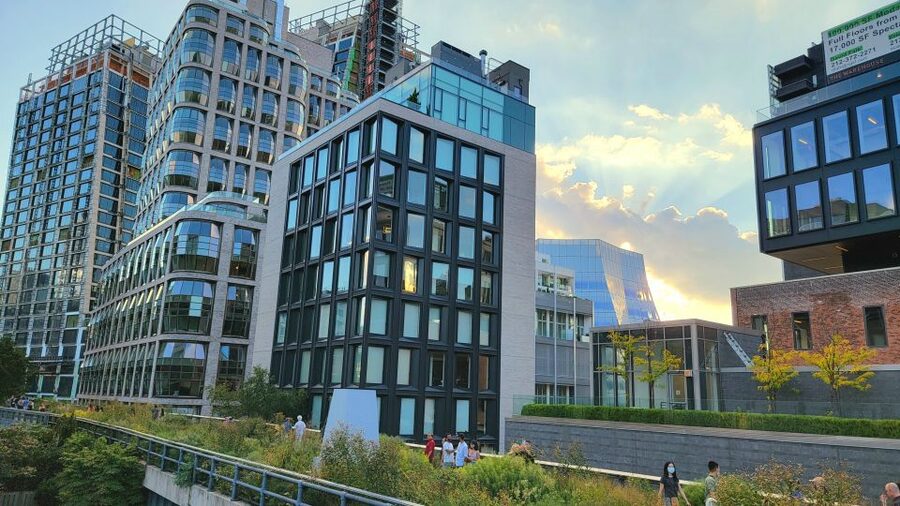 New York City: Secrets Of High Line Park Walking Tour - Chelsea Market: Nabisco, the Oreo birthplace, and what the building remembers