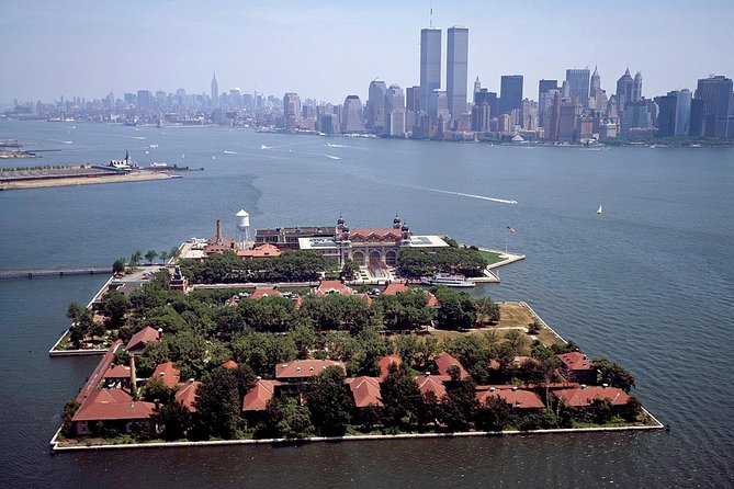 New York City Skyline and Statue of Liberty Cruise - Liberty and Ellis Island: best views without island ferries