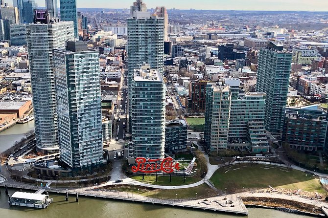 New York City Skyline Helicopter Tour from New Jersey - Port Side vs Starboard: Where Your Best Photos Come From