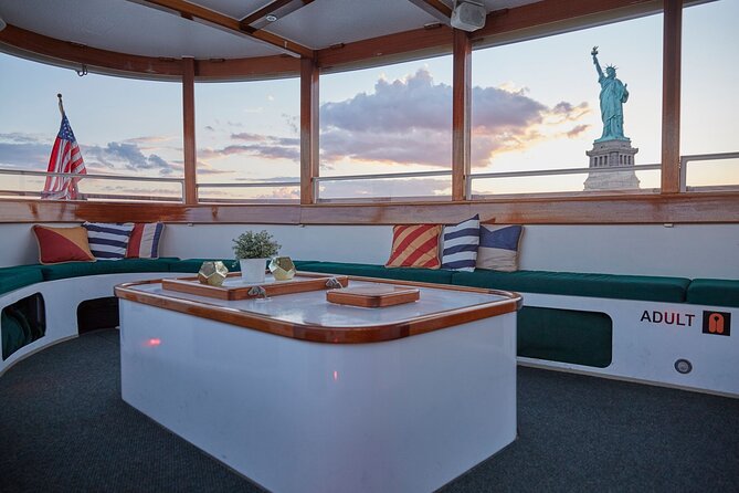 New York City Sunset Cocktail Cruise on Small Yacht - Key points I would prioritize