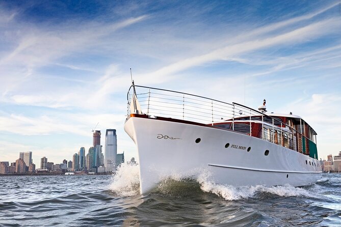 New York City Sunset or Daytime Sightseeing Cruise - The Hudson River Portion: Where the Photos Start Making Sense