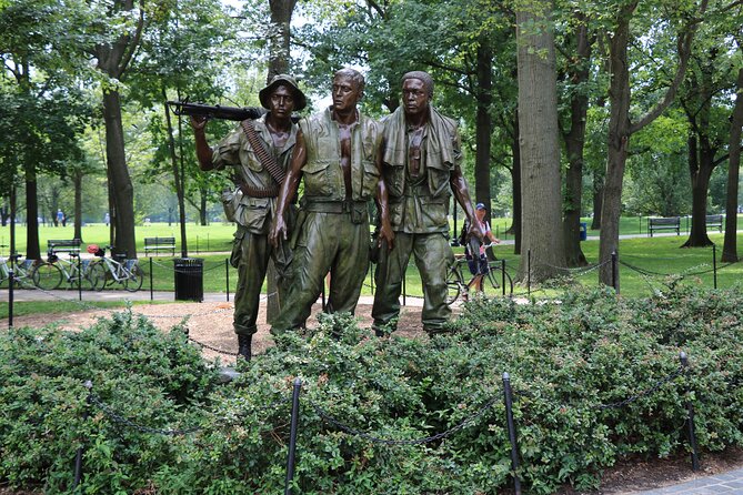 New York City to Washington DC and Philadelphia Tour in 1 Day - White House area pass-by: what you see from the bus