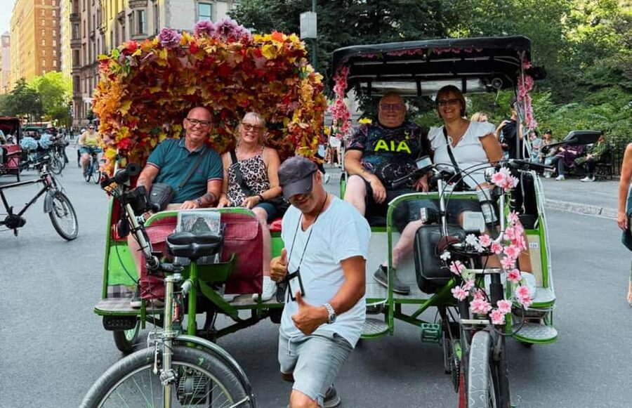 New York City: Top-Rated Central Park Pedicab Tour - Wollman Rink and the winter movie factor