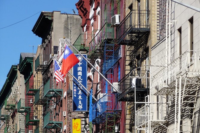New York City Tour in German - Starting at 21 W 46th St, a German-Focused Half-Day in NYC