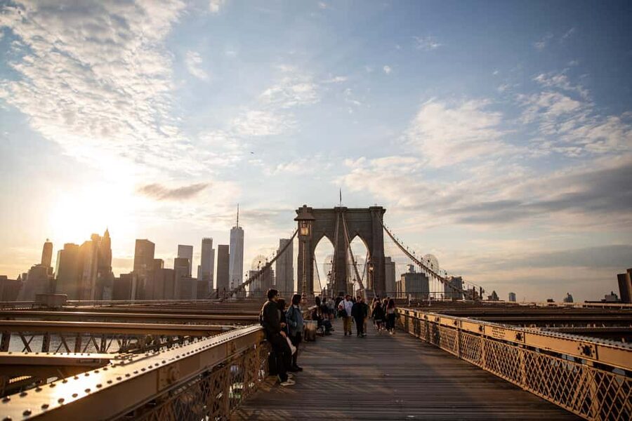 New York City Walk Tour Williamsburg DUMBO Brooklyn Bridge - Key things that make this walk tour worth your time
