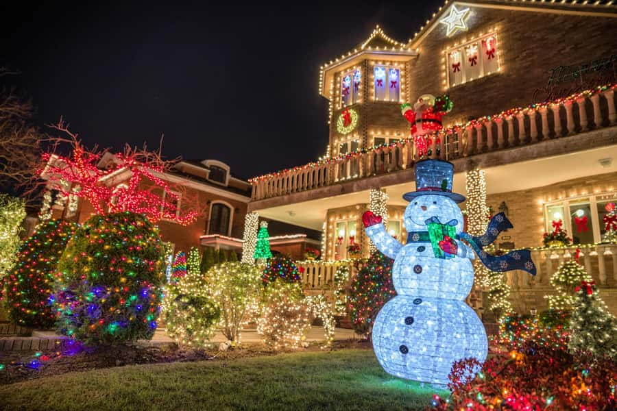 New York: Dyker Heights Christmas Lights Guided Walking Tour - Key highlights to know before you go