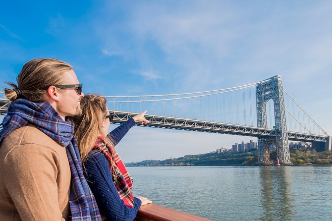 New York Fall Foliage Sail up the Hudson River - Early views up the Hudson: Upper West Side scenery first