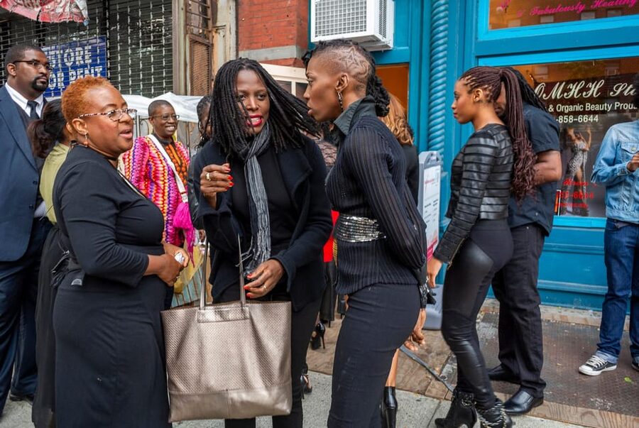 NEW YORK HARLEM GOSPEL WALKING - From Renaissance Times Square to Harlem by subway, the right kind of local