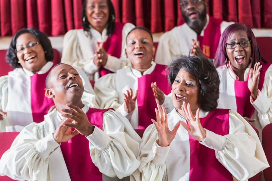New York: Harlem Tour and Sunday Gospel Mass - A Sunday in Harlem: where murals and music set the mood