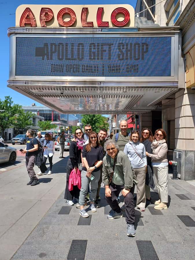 New York: Harlem Tour and Sunday Gospel Mass - The café break: a local pause, not a restaurant stop