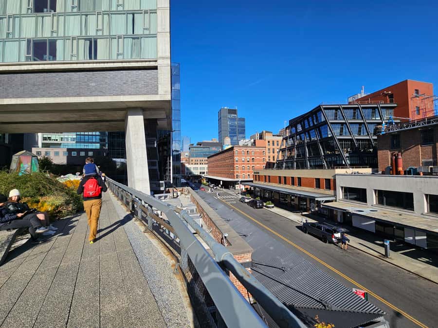 New York: High Line, Chelsea Market, and Vessel Guided Tour - Price and Time: Is $52 Worth 150 Minutes?