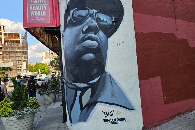 New York: Hip-Hop, Murals, Sports & Dangerous Neighborhoods Tour - Timing, walking pace, and metro transfers that actually work
