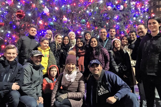 New York Holiday Lights and Sights Walking Tour - Why This 7 pm Holiday Walk Works in Manhattan