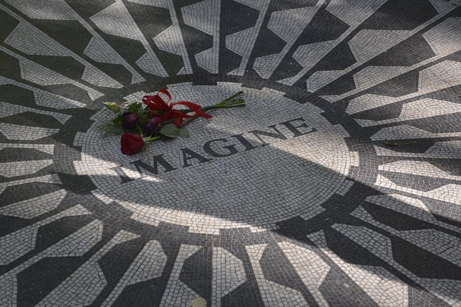 New York in One Day Guided Sightseeing Tour - Rockefeller Center outside views: fast, iconic, and very photo-friendly