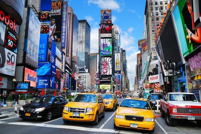 New York in One Day Guided Sightseeing Tour - The National 9/11 Memorial: what you get in 20 minutes