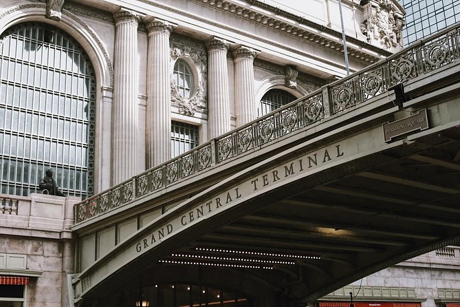 New York Midtown Manhattan Exclusive Guided Walking Tour - Should you book this Midtown Manhattan private walking tour?
