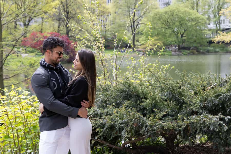 New York: Photoshoot in NYC Central Park 5th Ave - Price and value, $176 per group up to 10